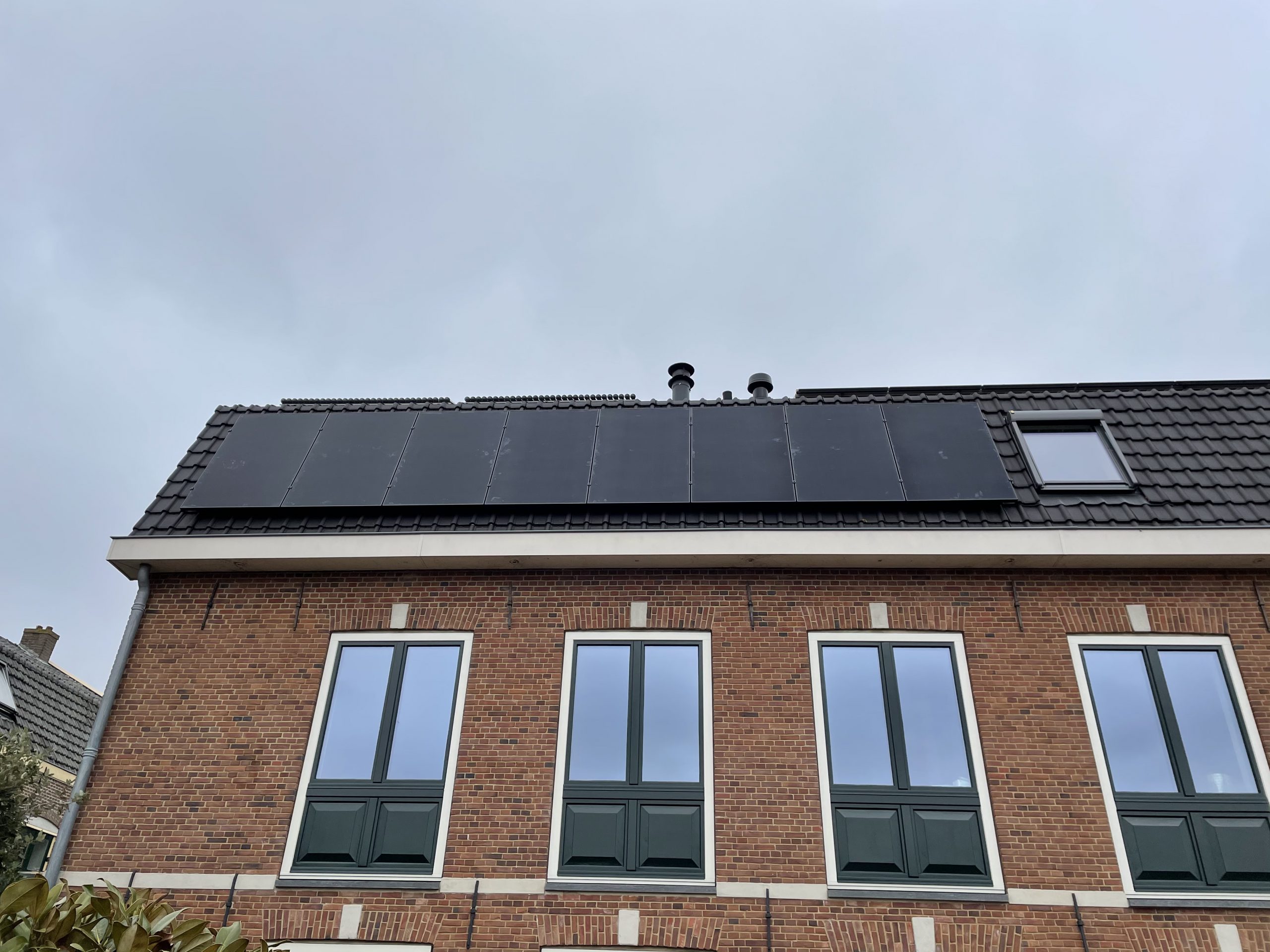 Installatie 8 zonnepanelen